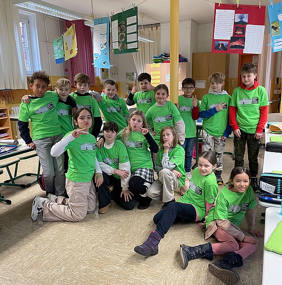 News-2024-Schul-TShirts.jpg  
